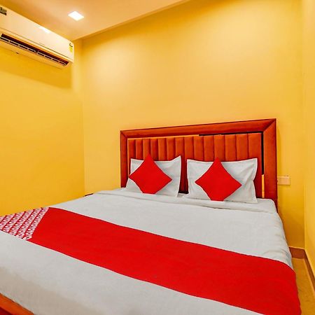 Hotel O Friendship Inn Делі Екстер'єр фото